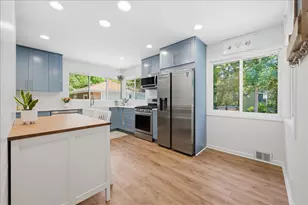 17W040 Oak Ln, Bensenville, IL 60106 - Photo 8