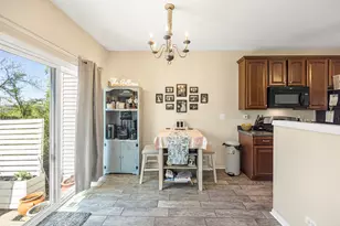 1513 Yellowstone Dr, Streamwood, IL 60107 - Photo 10