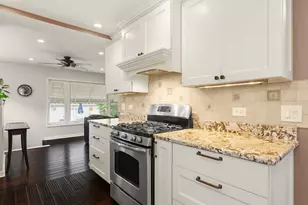 7727 W Berwyn Ave, Chicago, IL 60656 - Photo 8