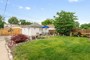 7727 W Berwyn Ave, Chicago, IL 60656 - Photo 16