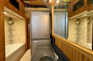 2329 W Farwell Ave, Chicago, IL 60645 - Photo 20