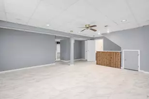 290 Loveland Dr, Glendale Heights, IL 60139 - Photo 18