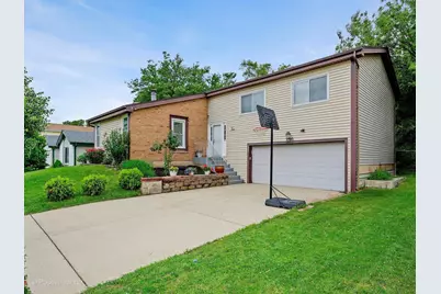 290 Loveland Drive, Glendale Heights, IL 60139 - Photo 1