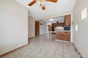 3846 W 84th Pl, Chicago, IL 60652 - Photo 4