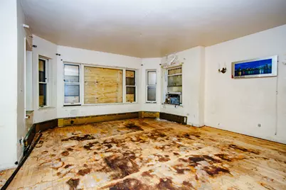 8255 S Saint Lawrence Avenue, Chicago, IL 60619 - Photo 4
