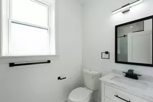2036 N Hoyne Ave, Chicago, IL 60647 - Photo 14