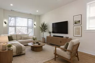2036 N Hoyne Ave, Chicago, IL 60647 - Photo 2