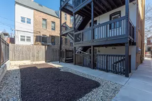 2036 N Hoyne Ave, Chicago, IL 60647 - Photo 22