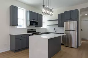 2036 N Hoyne Ave, Chicago, IL 60647 - Photo 8