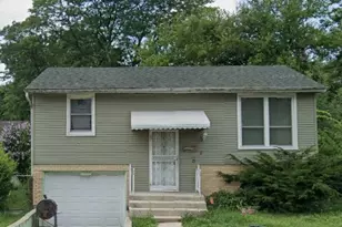 13136 S St Lawrence Ave, Chicago, IL 60827 - Photo 1