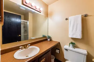 931 E Kings Row, Palatine, IL 60074 - Photo 12