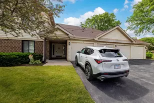 931 E Kings Row, Palatine, IL 60074 - Photo 1