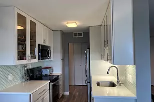7141 N Kedzie Ave, Chicago, IL 60645 - Photo 4