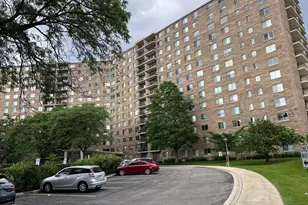 7141 N Kedzie Ave, Chicago, IL 60645 - Photo 1
