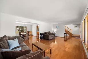 800 Lisdowney Dr, Lockport, IL 60441 - Photo 8