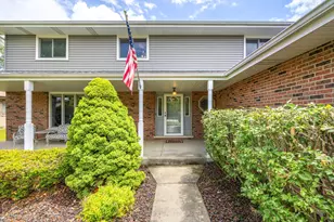 800 Lisdowney Dr, Lockport, IL 60441 - Photo 2