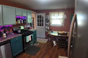 213 W S, Mt. Sterling, IL 62353 - Photo 4
