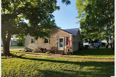 213 W South, Mt. Sterling, IL 62353 - Photo 1