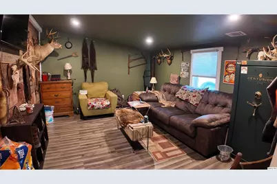 213 W South, Mt. Sterling, IL 62353 - Photo 6