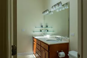 2111 N Whipple St, Chicago, IL 60647 - Photo 16