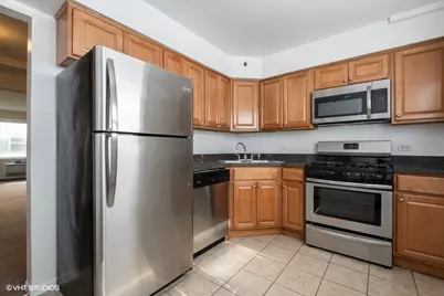 2003 W Touhy Avenue #203, Chicago, IL 60645 - Photo 2