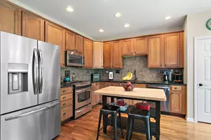 1102 Pine Valley Ct, Elgin, IL 60124 - Photo 12