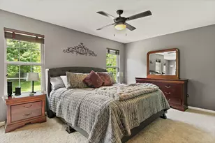 1102 Pine Valley Ct, Elgin, IL 60124 - Photo 16