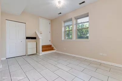 46 6th Avenue #GJ, La Grange, IL 60525 - Photo 8