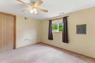 10606 W Eastwood Rd, Beach Park, IL 60087 - Photo 36