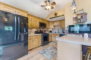 10606 W Eastwood Rd, Beach Park, IL 60087 - Photo 2
