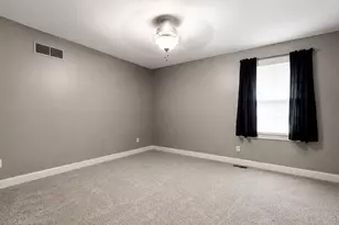30 Long Grove Dr, Monticello, IL 61856 - Photo 12