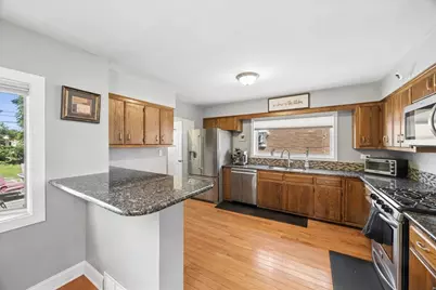 1646 Portsmouth Avenue, Westchester, IL 60154 - Photo 8