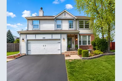 210 Balmoral Court, Glendale Heights, IL 60139 - Photo 2