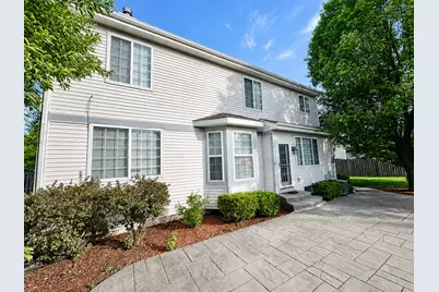 210 Balmoral Court, Glendale Heights, IL 60139 - Photo 8
