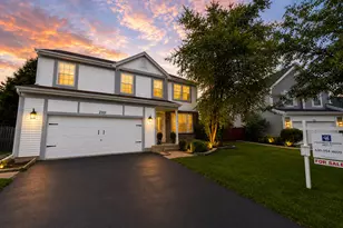 210 Balmoral Ct, Glendale Heights, IL 60139 - Photo 1