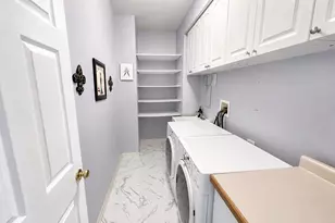 210 Balmoral Ct, Glendale Heights, IL 60139 - Photo 16