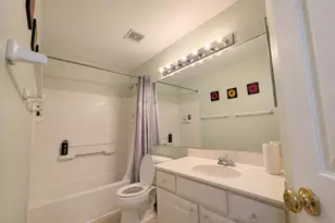 210 Balmoral Ct, Glendale Heights, IL 60139 - Photo 24