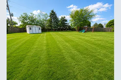 210 Balmoral Court, Glendale Heights, IL 60139 - Photo 6