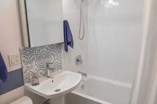 2739 N Pine St, Waukegan, IL 60087 - Photo 6
