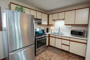 2739 N Pine St, Waukegan, IL 60087 - Photo 4