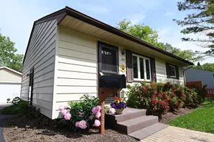 2739 N Pine St, Waukegan, IL 60087 - Photo 14