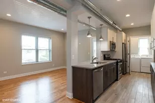641 E 49th St, Chicago, IL 60615 - Photo 4