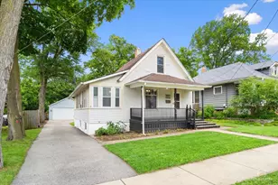 870 Lavoie Ave, Elgin, IL 60120 - Photo 2