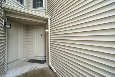 2840 Cobblestone Drive, Crystal Lake, IL 60012 - Photo 2