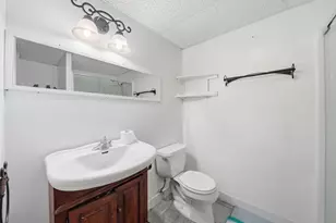930 Ripple Brook Ln, Elgin, IL 60120 - Photo 34