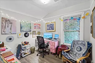 5725 W Giddings St, Chicago, IL 60630 - Photo 8