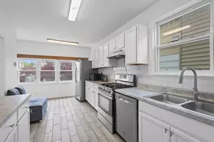 5725 W Giddings St, Chicago, IL 60630 - Photo 28