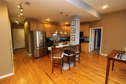 3231 W Fullerton Avenue #3W, Chicago, IL 60647 - Photo 2