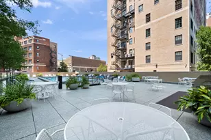 2400 N Lakeview Ave, Chicago, IL 60614 - Photo 14