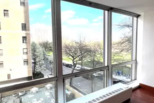 2400 N Lakeview Ave, Chicago, IL 60614 - Photo 10